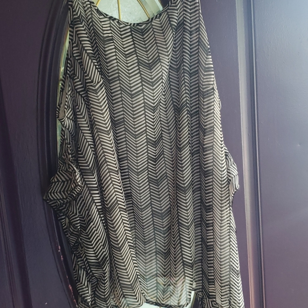 NWT flowing tank